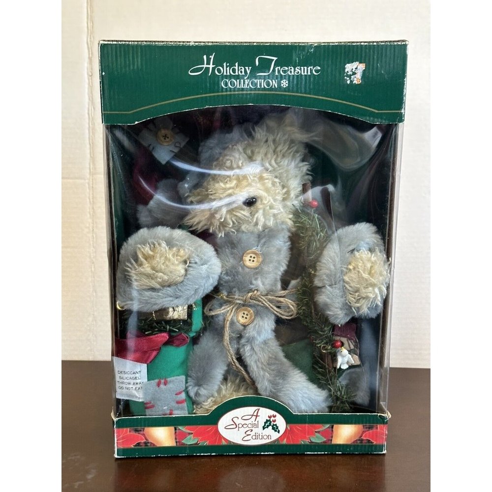 World Bazaar Holiday Treasures Collection Bear Special Edition15" New In Box